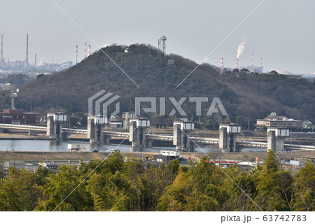 見土呂フルーツパークより加古川大堰を望む 63742783