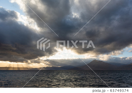 日本の国立公園・北海道の支笏湖と恵庭岳 63749374