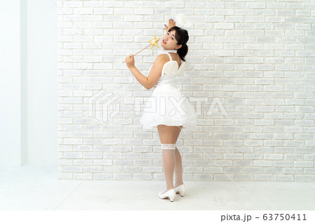 天使のコスプレ 63750411