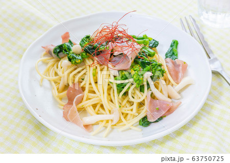 菜の花と生ハムのパスタ 63750725