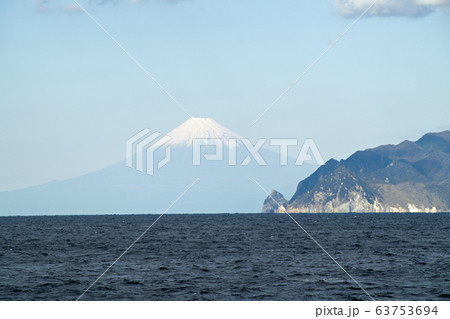 伊豆沖から富士の眺め 63753694