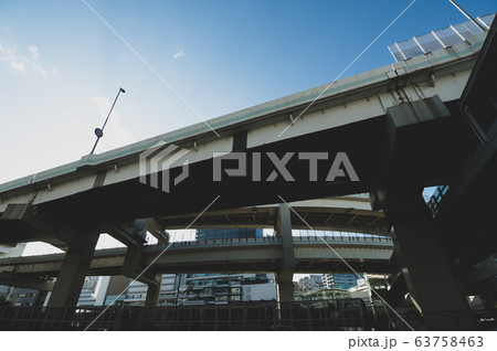 高速道路  首都高速金港ジャンクションと横浜駅前 2020.03　a-2 マット仕上げ 63758463