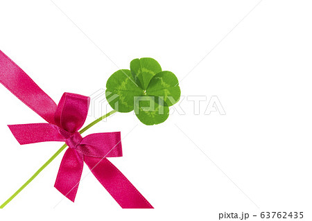 四葉のクローバーと赤いリボン 四葉のクローバーと赤いリボン 63762435