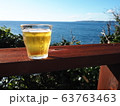 テラスでビール 63763463