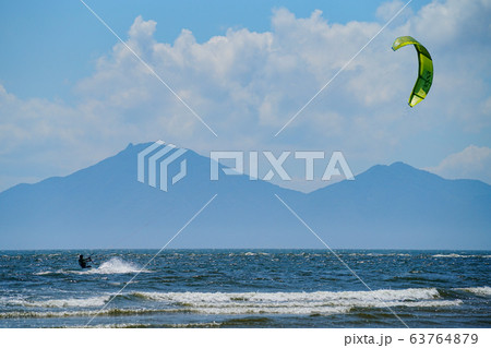 浜 サーフィン 旅行 63764879