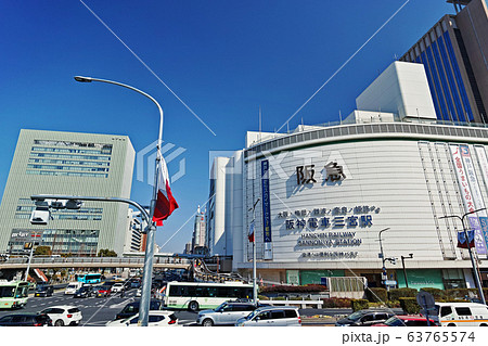 神戸 三宮駅前の交差点 神戸 三宮駅前の交差点 63765574