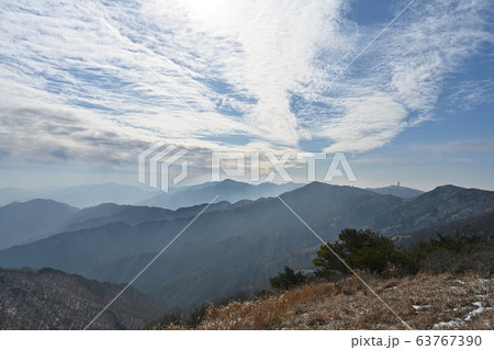 国立公園 毘盧峰 冬の山 63767390