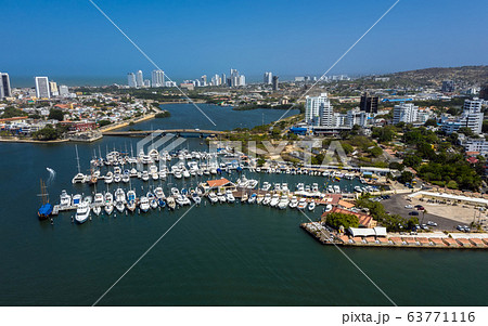 Aerial Beautiful view of the old city from the yacht club in Cartagena Bay. 63771116
