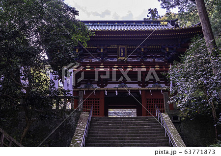 （静岡県）久能山東照宮　楼門（ろうもん）（重要文化財） 63771873