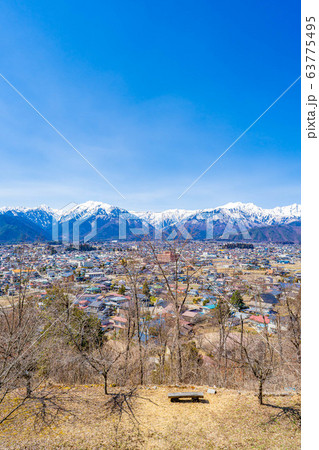 早春の北アルプスと大町市内 【長野県】 早春の北アルプスと大町市内 【長野県】 63775495