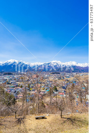 早春の北アルプスと大町市内 【長野県】 早春の北アルプスと大町市内 【長野県】 63775497