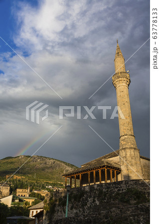 ボスニア・ヘルツェゴビナ　モスタルの旧市街 63778133