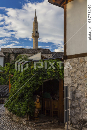 ボスニア・ヘルツェゴビナ モスタル 旧市街の風景 ボスニア・ヘルツェゴビナ モスタル 旧市街の風景 63778140