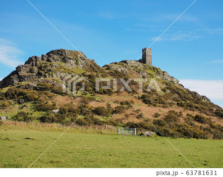 13th century church of St Michael de Rupe on top of Brent Tor, an old weathered volcano, Dartmoor National Park, Devon 63781631