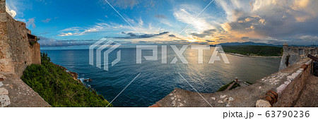 San Pedro de La Roca fort walls with towers, 63790236