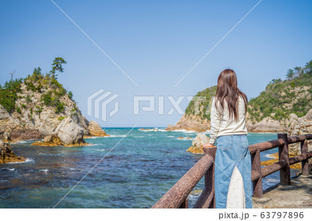 鳥取県の絶景ジオパーク　鴨ヶ磯　美しい浦富海岸　山陰海岸国立公園　世界ジオパーク 63797896