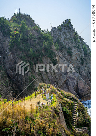 鳥取県の絶景ジオパーク　千貫松島　美しい浦富海岸　山陰海岸国立公園　世界ジオパーク 63798044