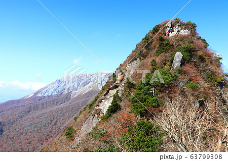 鳥ヶ山から眺める伯耆大山 鳥ヶ山から眺める伯耆大山 63799308