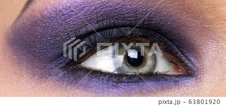 Fashion make-up of female eye 63801920