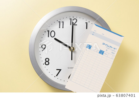 タイムカード　イメージ写真 63807401