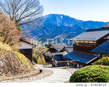 馬籠宿から望む恵那山 岐阜県 馬籠宿から望む恵那山 岐阜県 63808018