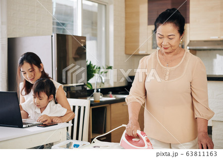 Family staying at home duric pandemic 63811163