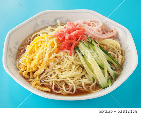 冷やし中華の写真素材