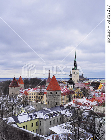 冬のエストニア タリン歴史地区 パットクリ展望台からの眺望 / Tallinn, Estonia 63812227