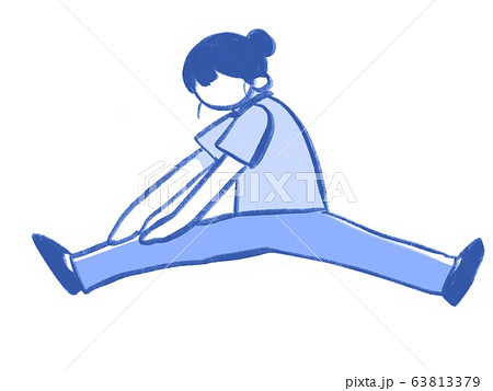 柔軟する女子　前屈 63813379