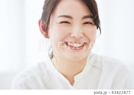 若い女性　ビューティー 63822877