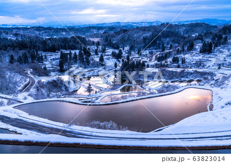 《新潟県》星峠の棚田・雪景色 《新潟県》星峠の棚田・雪景色 63823014