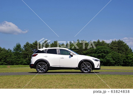 自動車イメージ　CX-3　グリーンバック 63824838
