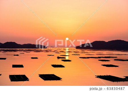 虫明追門の朝 63830487