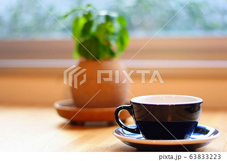 お洒落なカフェ 63833223