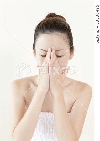 美容 若い女性 63833426