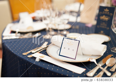 テーブル装花　結婚式　披露宴　新郎父 63838033