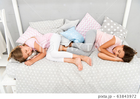 Good night and sweet dreams. Girls fall asleep Good night and sweet dreams. Girls fall asleep 63843972