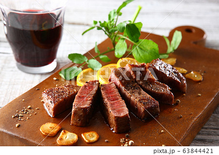 黒毛和牛　ヒレステーキ 63844421