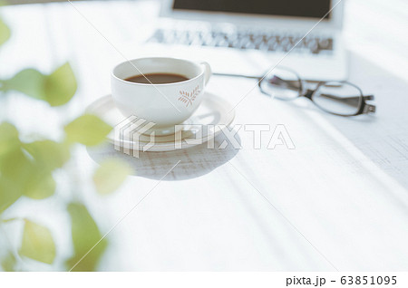 コーヒー（休憩イメージ） 63851095