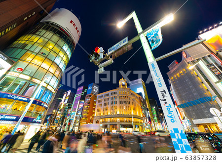 日本の東京都市景観 夜の銀座・新型肺炎・TOKYO2020=2020年3月20日(聖火が日本に到着) 日本の東京都市景観 夜の銀座・新型肺炎・TOKYO2020=2020年3月20日(聖火が日本に到着) 63857328
