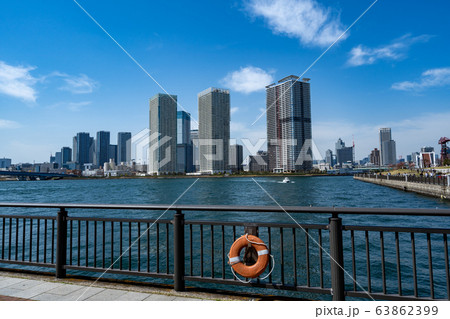 晴海の高層マンション群＜2020年3月豊洲公園から＞ 63862399