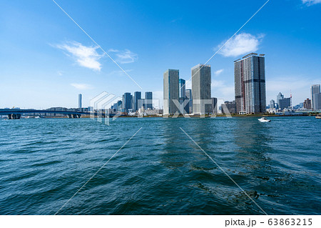 晴海の高層マンション群＜2020年3月豊洲公園から＞ 63863215