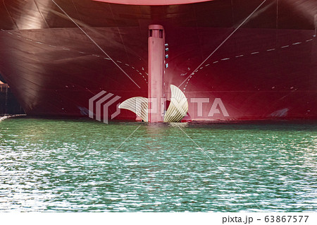 大型船舶のスクリュープロペラの写真素材 [63867577] - PIXTA