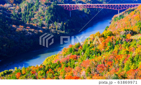 苗木城跡の風景（天守・本丸跡から恵那峡を望む） 63869971