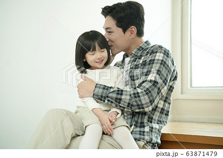 お父さん 父 パパ 63871479