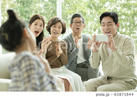 家族 ファミリー ライフスタイル 63871644