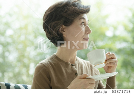 女性 女 女の子 63871713