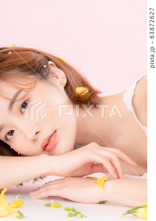 女性 女 女の子 63872627