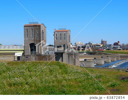 多摩川・ニケ領宿川原堰 多摩川・ニケ領宿川原堰 63872854