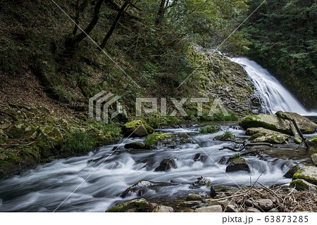 竜頭八重滝県立自然公園・八塩滝（島根県） 63873285